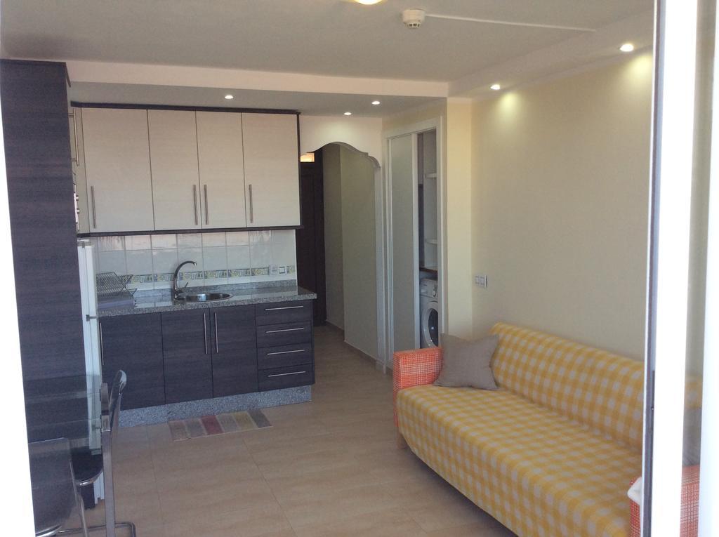 Apartment With Terrace In Playa De Las Americas Eksteriør bilde