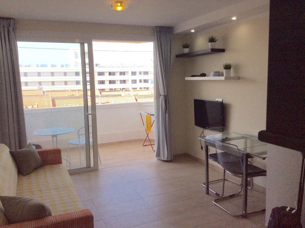 Apartment With Terrace In Playa De Las Americas Eksteriør bilde