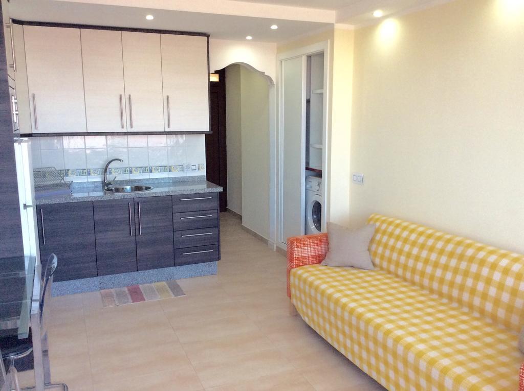 Apartment With Terrace In Playa De Las Americas Eksteriør bilde